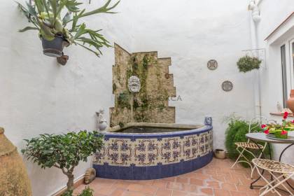 Magnífica casa reformada con patio en venta en Mahón