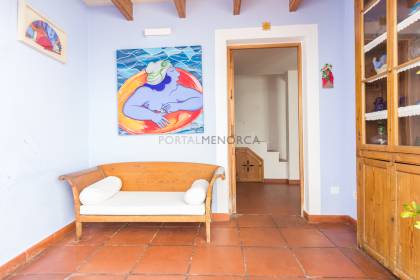 Casa con patio, piscina, licencia turística y cochera en el centro de Ciutadella