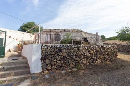 Finca Rustica en zona carretera de Fornells