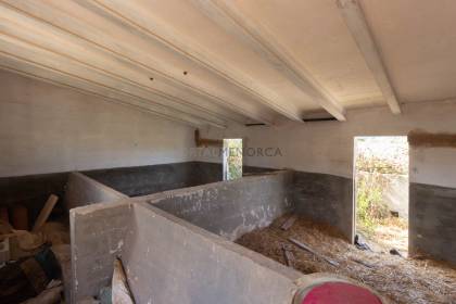 Finca Rustica en zona carretera de Fornells