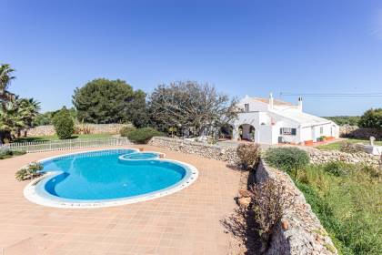 Maison de campagne avec piscine à vendre à Sant Lluís