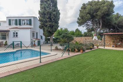 Casa con jardin y piscina en Son Vilar Es Castell