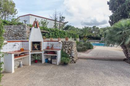 Casa con jardin y piscina en Son Vilar Es Castell