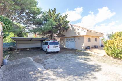 Maison en première ligne avec vue sur le port