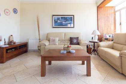 Four bedroom flat for sale in Mahón