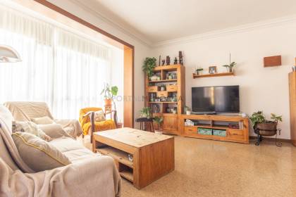 Four bedroom flat in Mahón