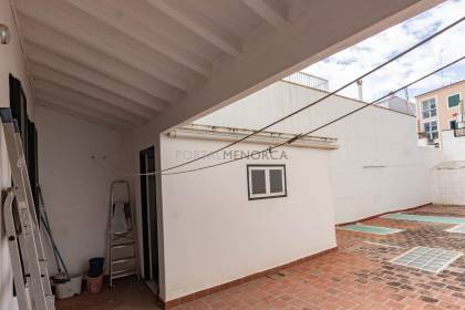 Charming house with a large patio in the centre of Mahon
