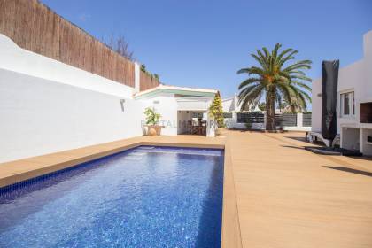 Villa with Pool in Sol del Este - Comfort, Quality and Prime Location