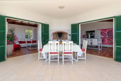 Impresionante casa con vistas panorámicas al mar en Santo Tomás con licencia turistica