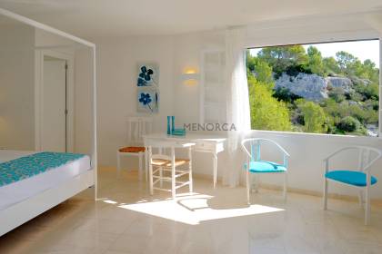 Impresionante casa con vistas panorámicas al mar en Santo Tomás con licencia turistica