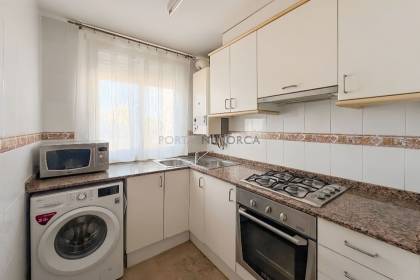 Piso de dos dormitorios en Avenida Menorca, Maó