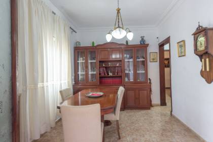 House in Maó with 3 bedrooms and in good condition.
