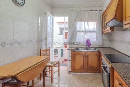 House in Maó with 3 bedrooms and in good condition.