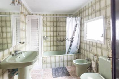 House in Maó with 3 bedrooms and in good condition.
