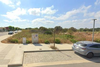 Parcela edificable con proyecto y licencia