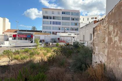 Parcela edificable en Mahon