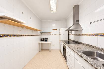Maison de trois étages avec garage pour deux voitures en plein centre de Maó
