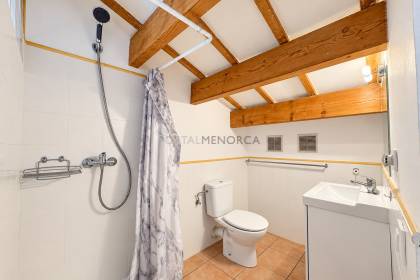 Maison de trois étages avec garage pour deux voitures en plein centre de Maó
