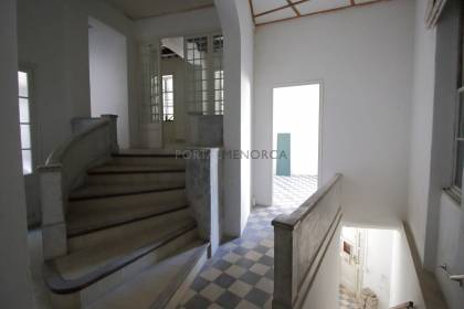 18th Century building for sale in the centre of Maó