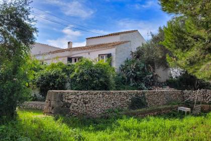 Menorcan Country House with Swimming Pool and Cultivable Land