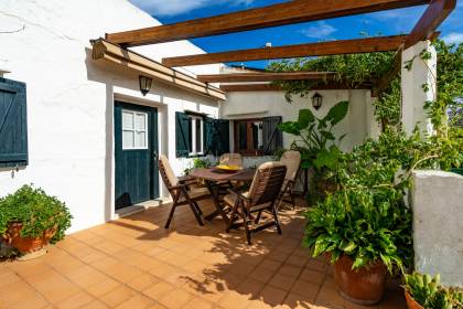 Menorcan Country House with Swimming Pool and Cultivable Land