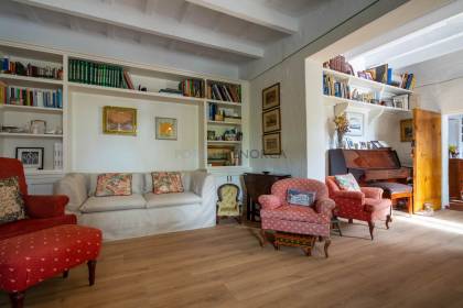 Menorcan Country House with Swimming Pool and Cultivable Land