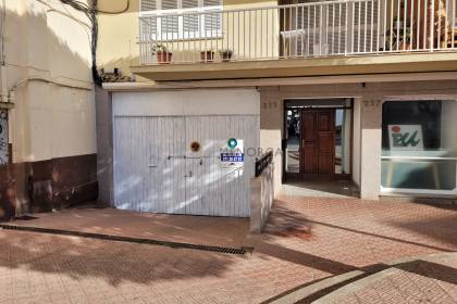 Garaje para coches o almacén en Mahón, Menorca.
