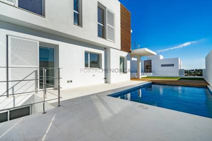 Maison moderne individuelle avec piscine, San Luis, Minorque