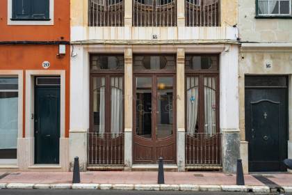 Artist's house with a courtyard and terrace in Mahón