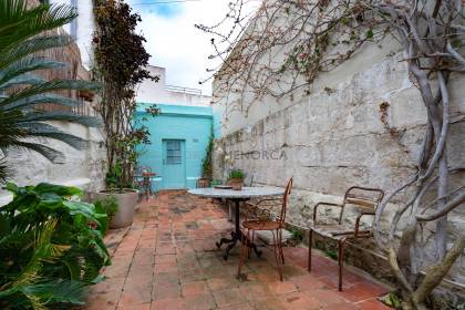 Artist's house with a courtyard and terrace in Mahón