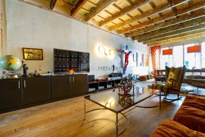 Artist's house with a courtyard and terrace in Mahón
