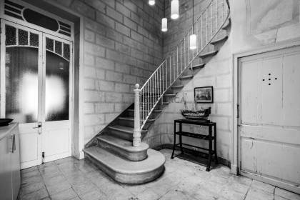 Artist's house with a courtyard and terrace in Mahón