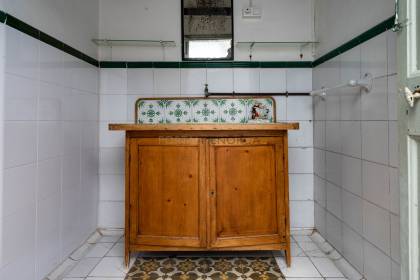 Artist's house with a courtyard and terrace in Mahón