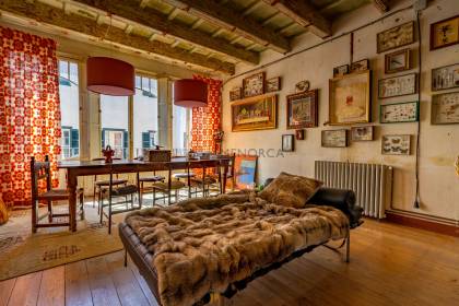 Artist's house with a courtyard and terrace in Mahón