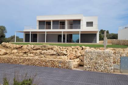 Villa con vistas al mar en urbanización privada Sant Tomàs