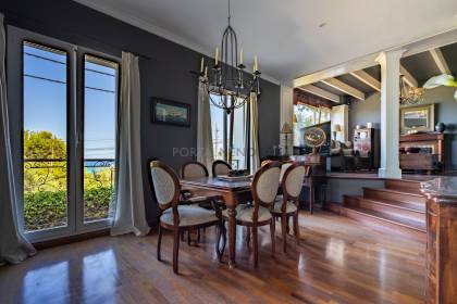 Villa avec vue sur la mer et maison attenante, plage de Punta Prima