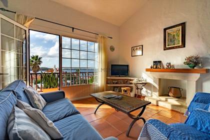 Villa à vendre avec une vue fantastique sur la mer à Playas de Fornells.