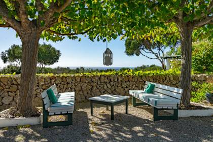 Maison de campagne avec vue sur la mer sur la côte sud