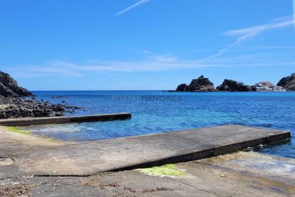 Seafront house in Sa Mesquida