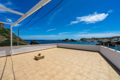 Casa en primera línea de mar en Sa Mesquida