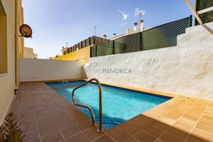 House with patio and swimming pool in the centre of Es Castell