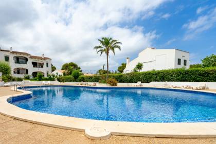 Appartement avec vue sur la mer à Puerto Addaia