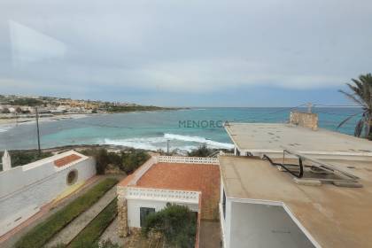 Chalet para reformar a 50 metros del mar de la playa de Punta Prima