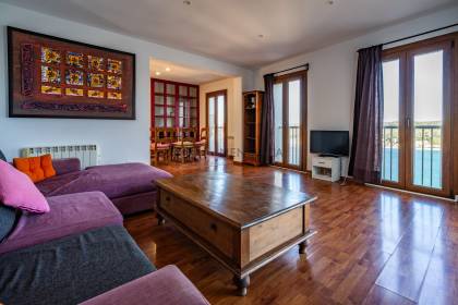 Duplex with sea views and independent entrance