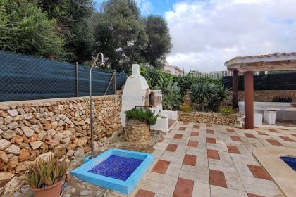 Detached house with swimming pool and heating in Binisafuller