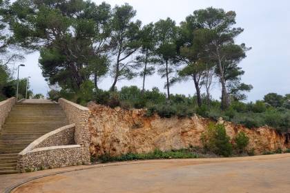 Plot of land with sea views in Coves Noves, north coast of the Island