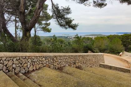 Plot of land with sea views in Coves Noves, north coast of the Island