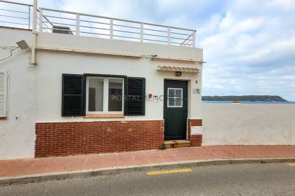 Appartement avec vue imprenable sur le front de mer à Es Grau.