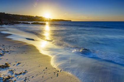 Plot with sea views in Santo Tomas.