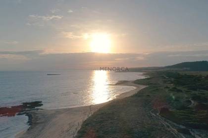 Plot with sea views in Santo Tomas.